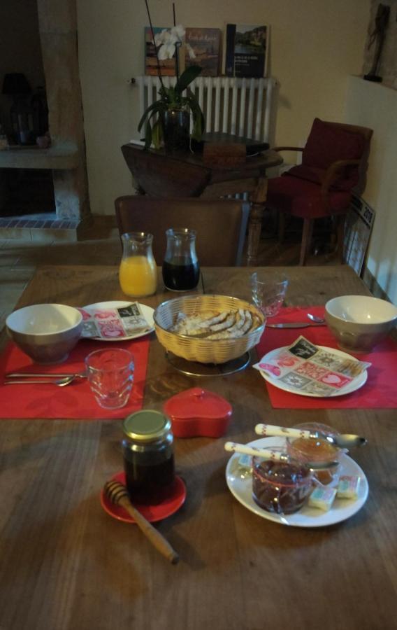 Chez Sylvie, Chambre Calme Saint-Leon-sur-Vezere Buitenkant foto