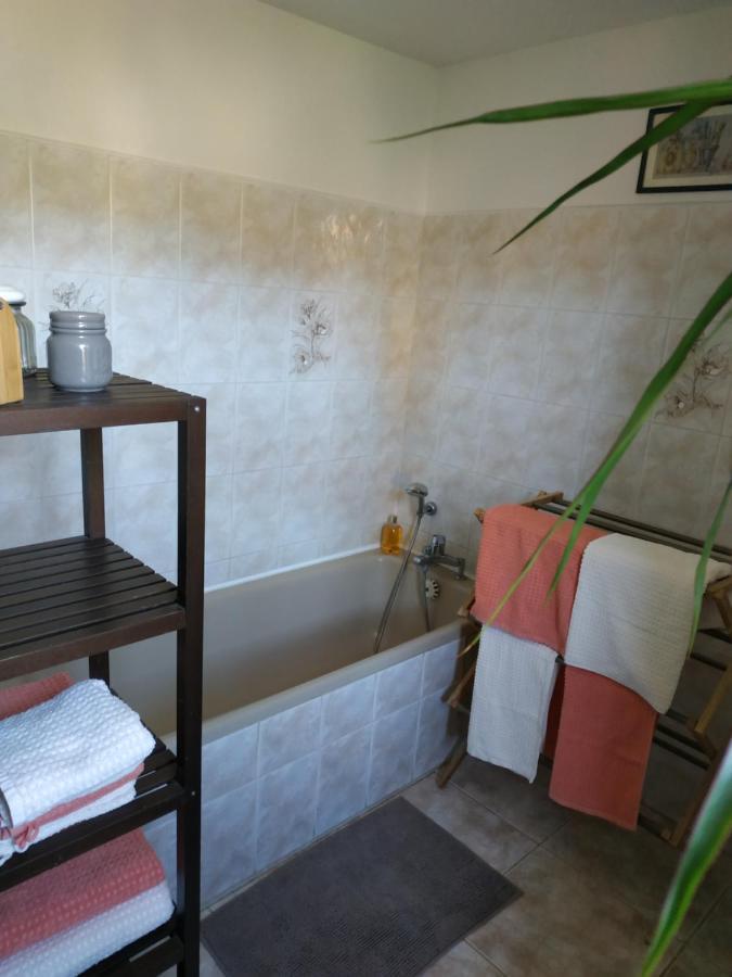 Chez Sylvie, Chambre Calme Saint-Leon-sur-Vezere Buitenkant foto